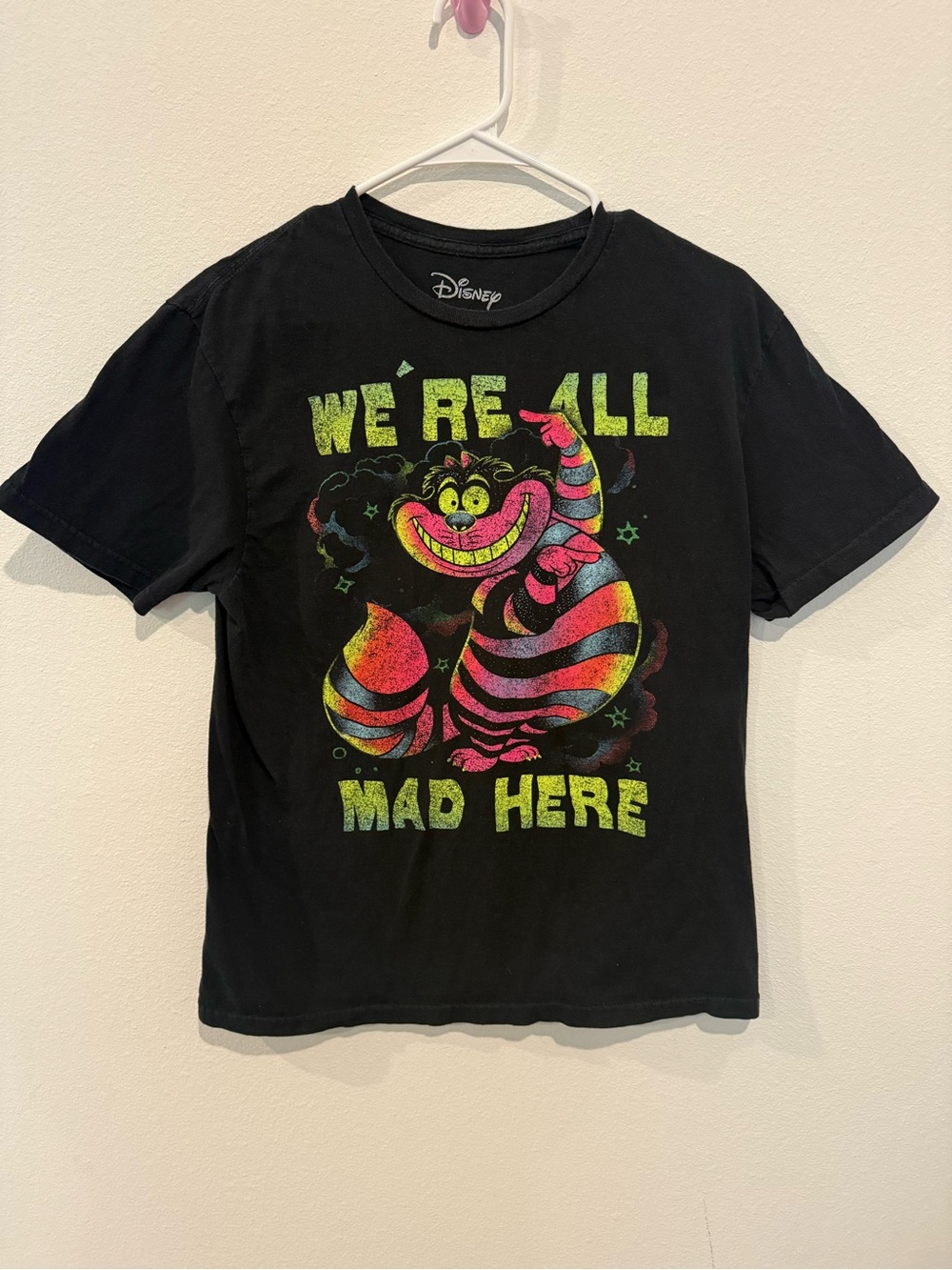 Disney Black Cheshire Cat Neon Stripe Tee sz medium